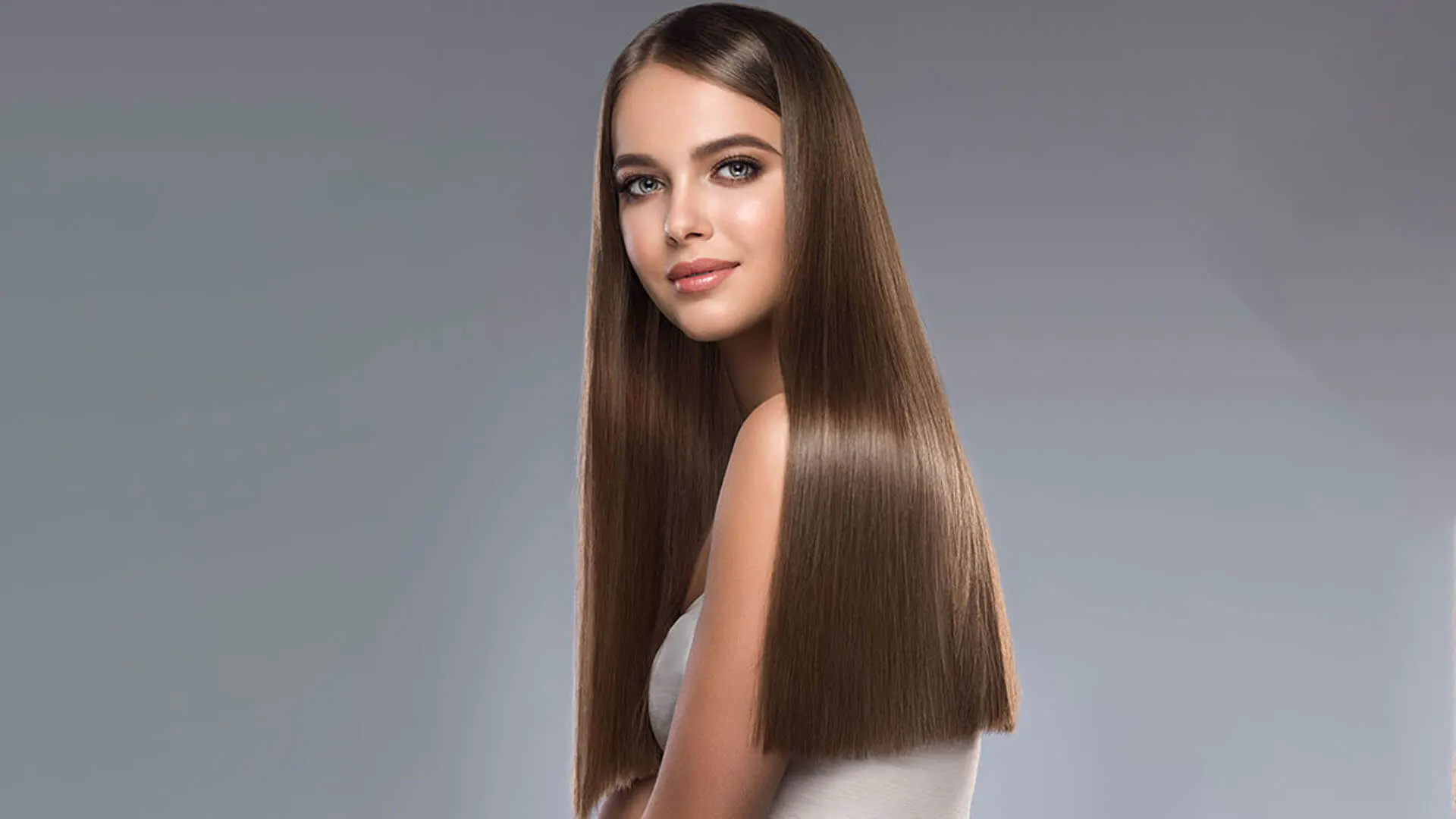straight haircut in agra at amisha beauty care