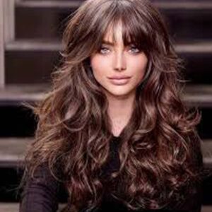 feather haircut in agra at amisha beauty care